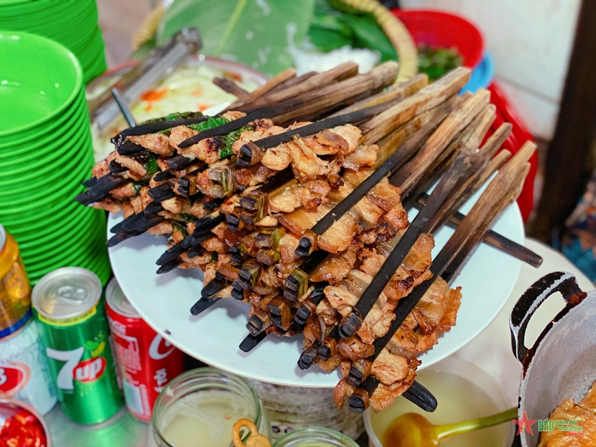 Nướng thịt tại nhà rất ngon. Nó mang hương vị hấp dẫn.