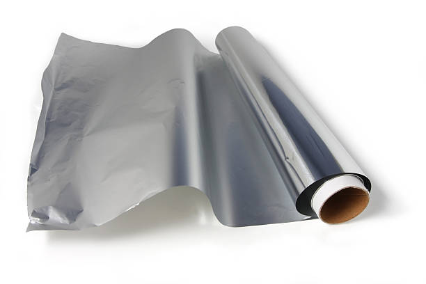 So sánh trực tiếp sự khác biệt của giấy nhôm và giấy nến khi nướng.